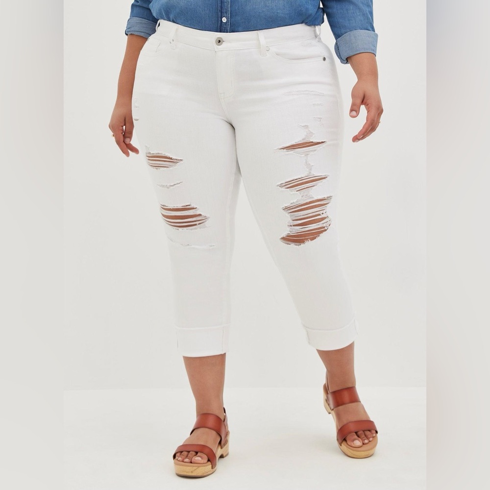 Torrid Crop Boyfriend Vintage Stretch Jean